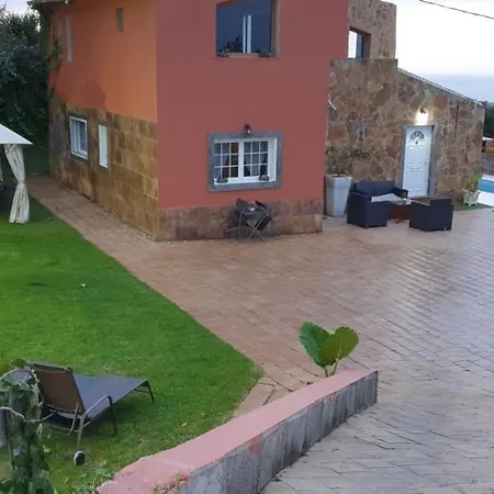 Bella Vista Los Penones Villa *